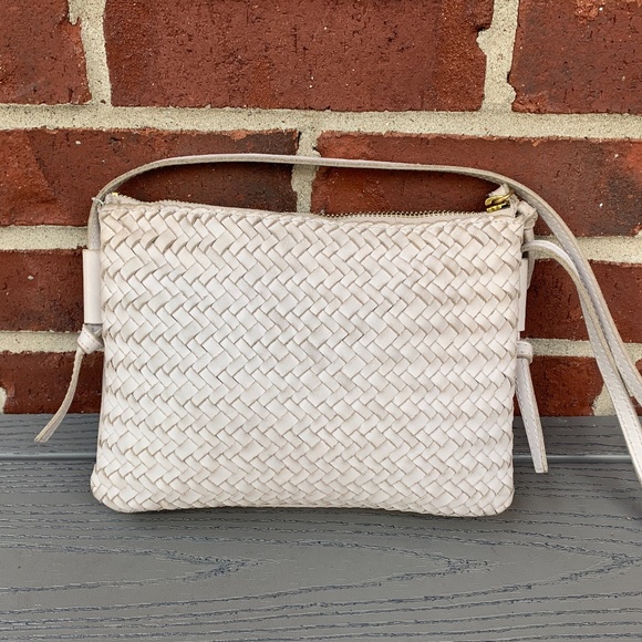 Madewell The Knotted Crossbody Bag in Woven Leather - Picture 3 of 14